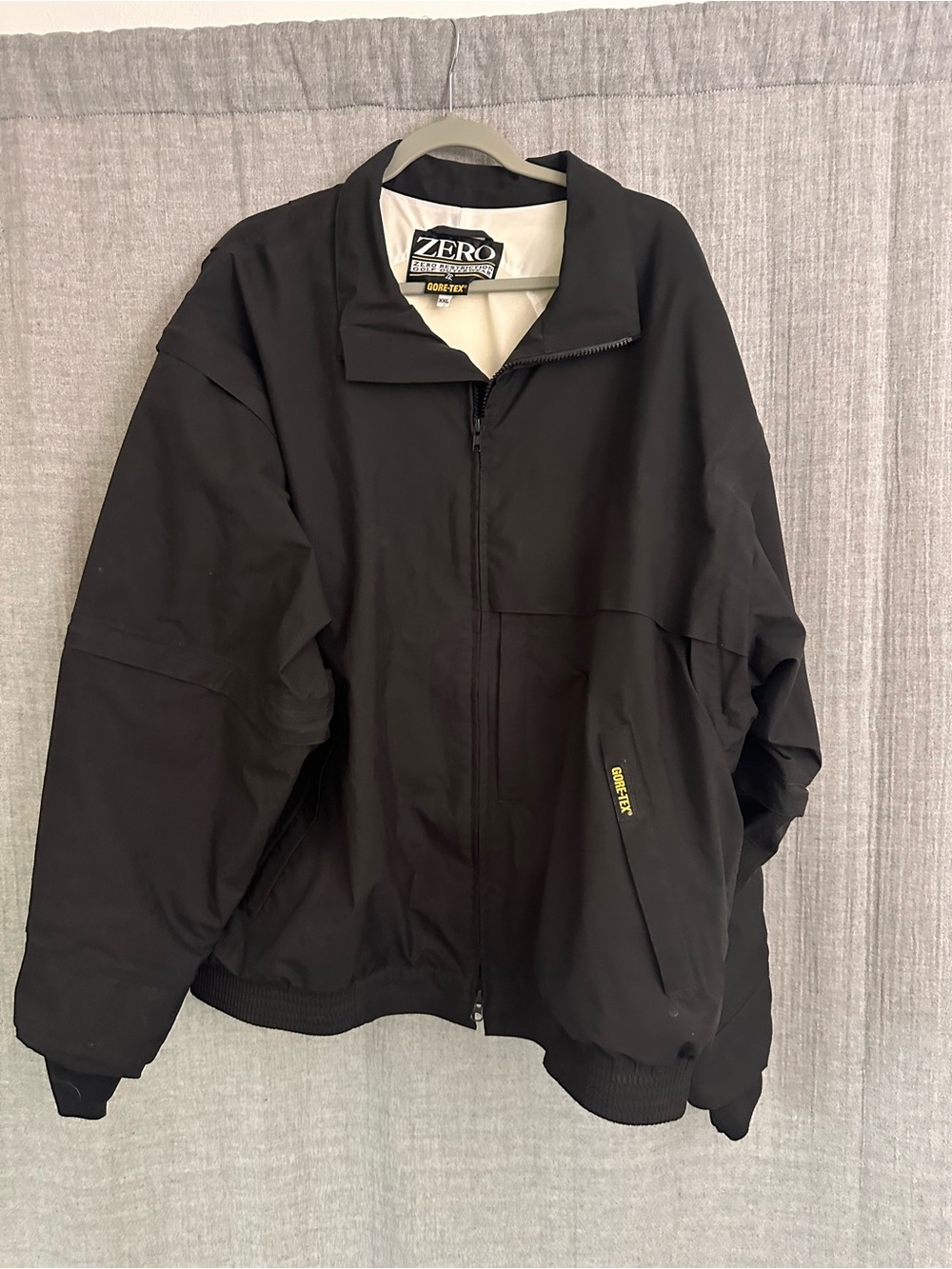 GORE-TEX Black Men's Lightweight Windbreaker Suit